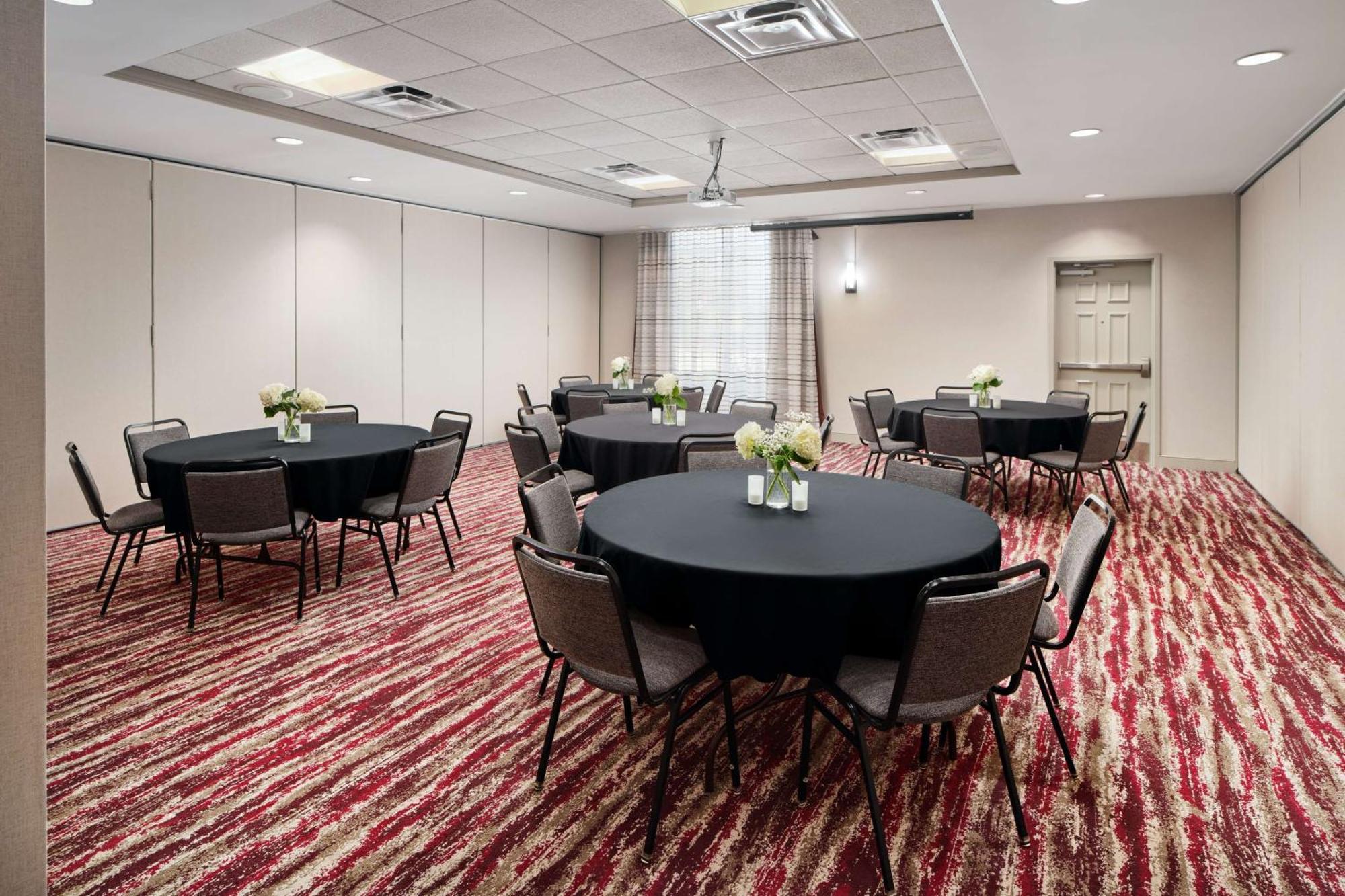Hilton Garden Inn Schaumburg Extérieur photo
