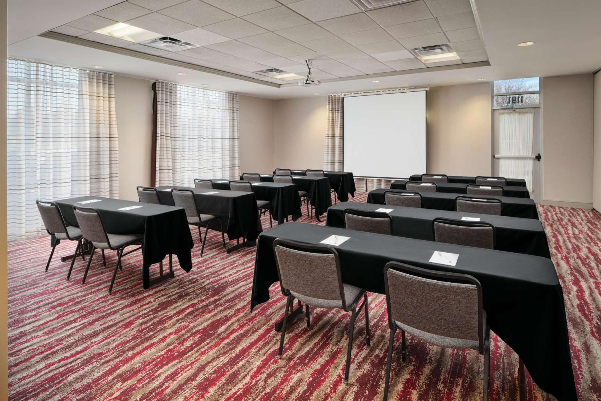 Hilton Garden Inn Schaumburg Extérieur photo