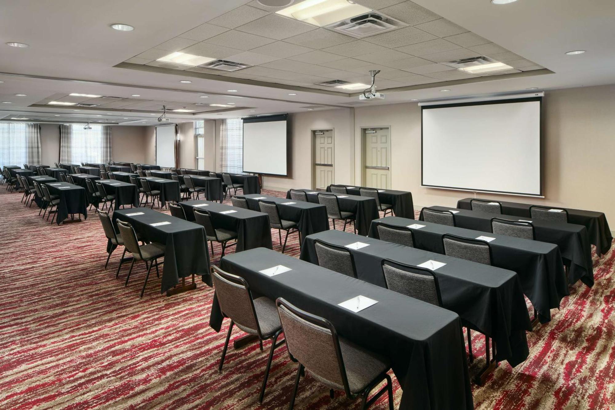 Hilton Garden Inn Schaumburg Extérieur photo