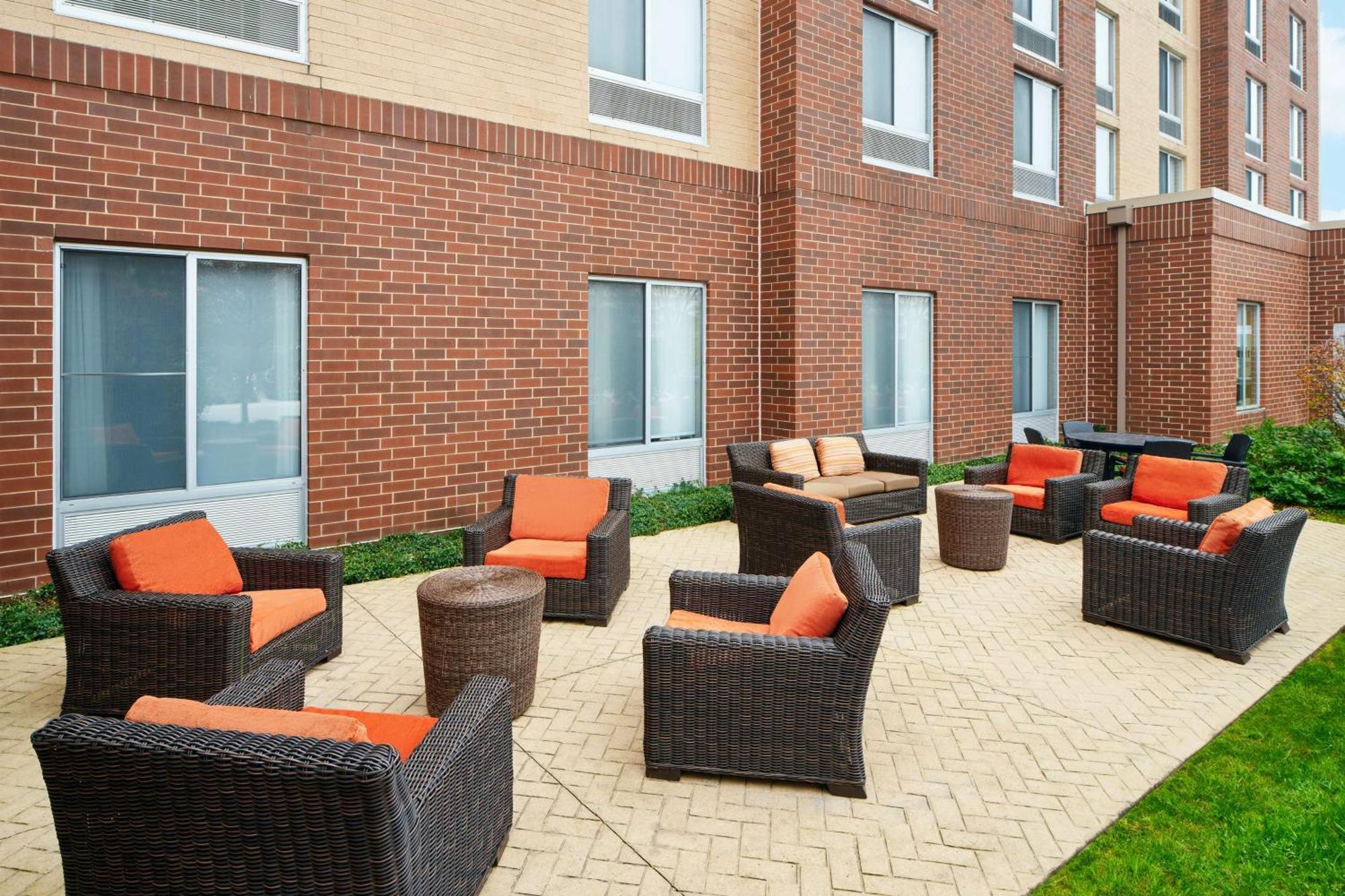 Hilton Garden Inn Schaumburg Extérieur photo
